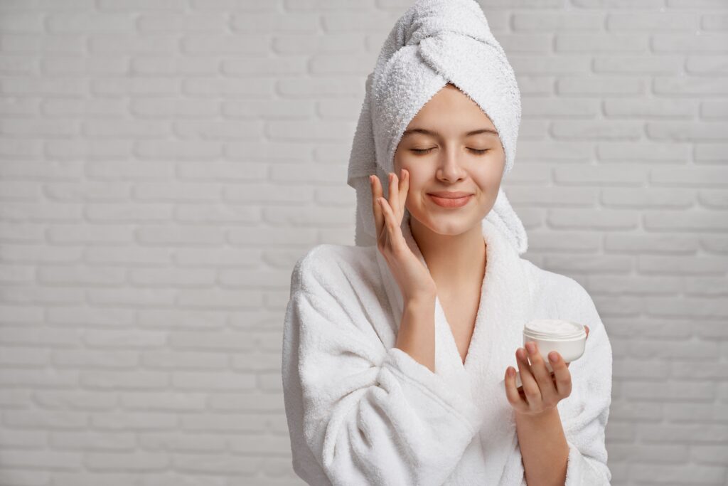 Hydrater sa peau - bien hydrater sa peau avec les produits NYM Cosmétiques - Produits 100% naturels , fabriqués en France