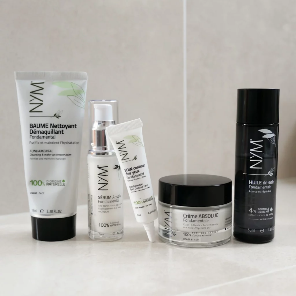 Routine absolue anti âge au neem : baume nettoyant démaquillant naturel, sérum anti taches, anti marques et anti traces , soin contour des yeux naturel au neem, crème absolue liftante anti âge et huile de soin apaisante et régénérante 4%