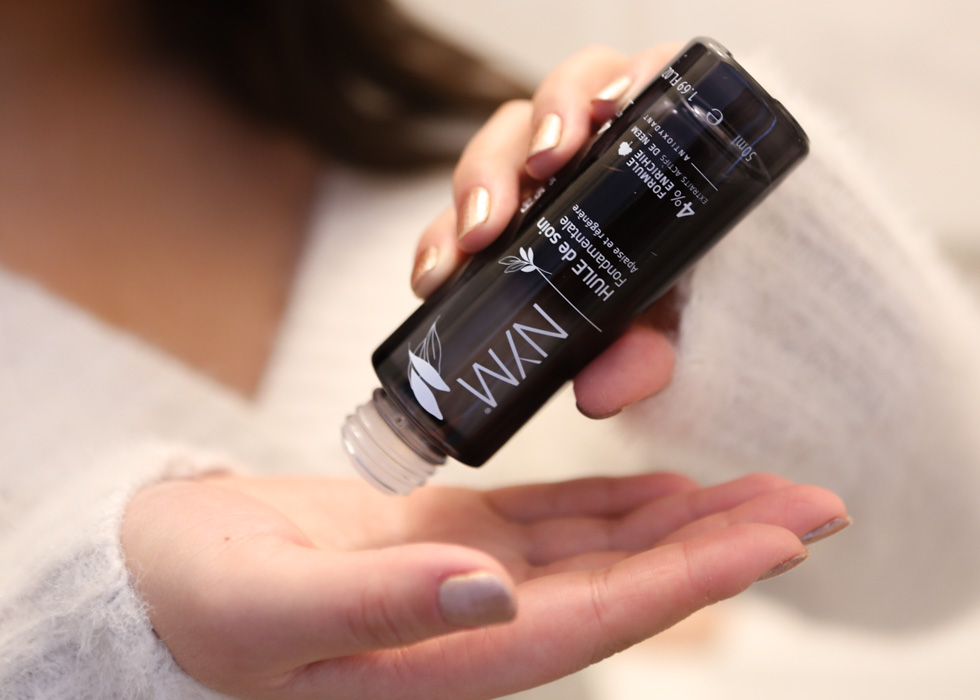 flacon main huile de soin noire NYM 50ml